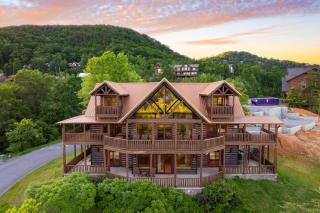 Smoky Vista Lodge by AvantStay Luxury Cabin w Elevator Theater Hot Tub Near Dollywood - Sevierville - 9
