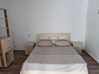 Top Floor Apartment - Velipojë - 1