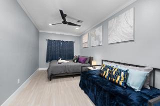 Galleria Saltwater POOL -Sleeps 20 - Houston - 3