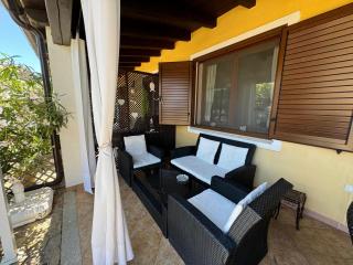 Casa Vacanze con Piscina e Vista Mare Esclusiva per Coppie e Famiglie, Relax e Tranquillità - Tertenia - 1