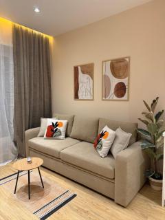 AJ Apartments - Hidden Gem in the Heart of Blloku - Tirana - 9