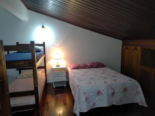 Quarto 3 Lindo Sobrado com Piscina no Centro - Campo Grande - 6