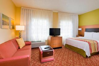 TownePlace Suites by Marriott Dallas Bedford - Bedford - 0