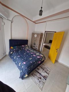 Logement entier- 3 pièces, Place Palais du BEY - 4