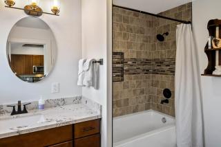 Updated Downtown home next to NAU - Flagstaff - 2