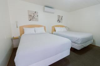 Waterfront Inn - Penticton - 1