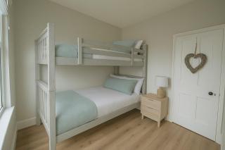 40 Portrush - Portrush - 1