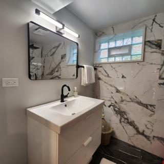Cozy House 14 min from O'Hare -great area - Norridge - 2