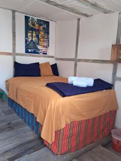 Kamazoztz Hostel and Travel - Antigua Guatemala - 4