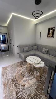 Apartment for single or couple - - 0
