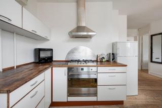 Bright apartment near airport and city - 4