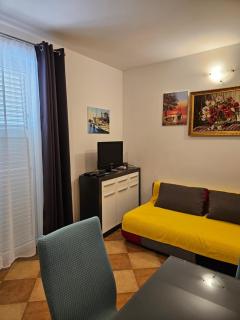 Apartment Mary - Trogir - 1