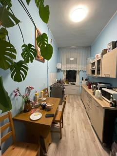 Huge room with two beds, balcony - Krakow - 3