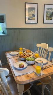 Wisteria Cottage - Eyam - 2