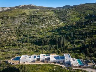 Pezoules House - Lefkes - 0