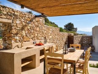 Pezoules House - Lefkes - 1