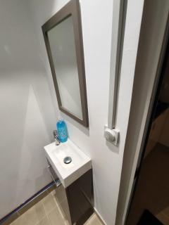 single-level studio, private entrance and free parking - Le Passage - 3