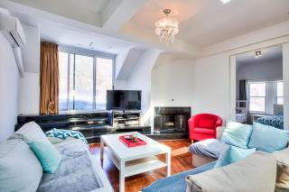 Iconic 3 Bedroom Condo Downtown - Montréal - 0