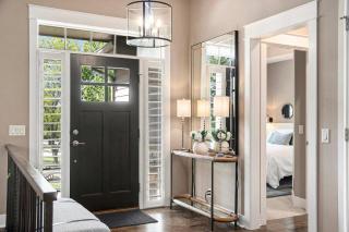 Luxury Stay with Golf Simulator and 3 King Bedrooms - - 3