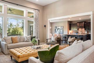 Luxury Stay with Golf Simulator and 3 King Bedrooms - - 1