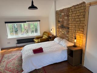 Northampton Oasis - 4 Bedroom House - Northampton - 3