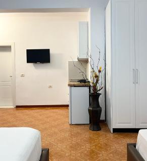 Modern Seaside Stay with Sunset Views & Private Balcony - Valona - 8