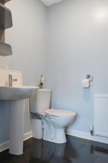 House near Edinburgh Sleeps 10 - Newtongrange - 5