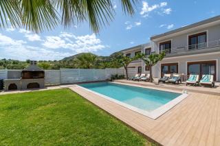 Sunlight Villa Mit Beheiztem Pool - 7