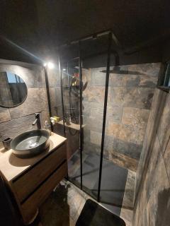 JC's House of Happiness - Cabrières-dʼAigues - 4