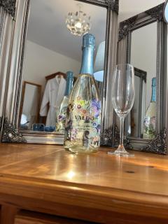 Olivia-Leigh Cottage - Newry - 9