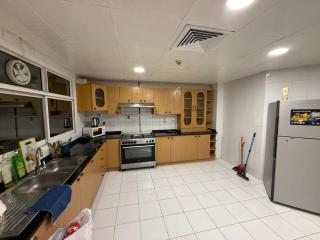 WELL FURNISHED ROOM sharing bathroom ONLY for COUPLE & FEMALE NEAR CORNICHE - 6