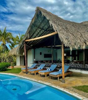 Villa Lumina - Beachfront Escape Private Pool, Spacious & Serene - Paso Hondo - 7