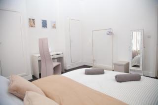 Seaside Rentals Bournemouth - Large 2BR, upto 8ppl and dog, beach 8min walk - Bournemouth - 5