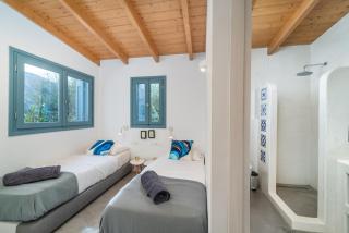 Villa Etoni, amazing sea views, infinity pool - 6