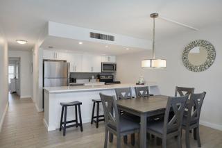 Beach Villa 2325- Captiva Two Bedroom Premier Beachfront Residence - 3