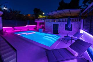 Lavanda Residence with Heated Pool Trogir Split - Okrug Donji - 0