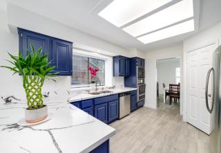 Cozy 4BR House with Fireplace. 10 Min to Chinatown - Houston - 4