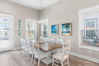 Mins to Beach Access Pet-Friendly Golf Cart 30A White Sands by AvantStay - Santa Rosa Beach - 4