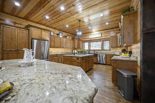 Grand Getaway - Broken Bow - 1