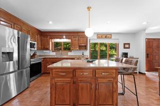Shady Daze: Waterfront Home w Deck Hot Tub Lake Views - Sherrills Ford - 1