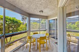 Sea Wood Coastal Hide Away - Edgewater - 8