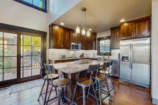 Tamarack Townhouse - Donnelly - 3