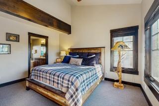 Tamarack Townhouse - 1