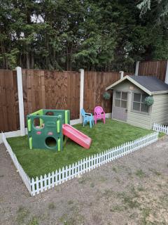 The Machine House - Hot Tub - Outdoor Bar - Ashby de la Zouch - 8