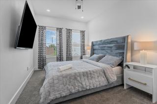 High Style in H-Town with Luxury near Downtown - 6