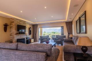 Serenity, Cathkin Estates by Euphoric Leisure - Winterton - 5