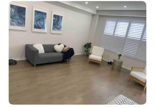 Beautiful Sunfilled Home - Thorold - 0