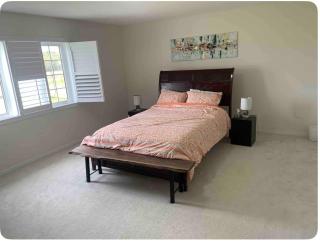 Beautiful Sunfilled Home - Thorold - 4