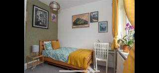Cosy & Comfortable - 8