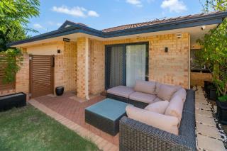 Mono Haus - Sleek Doubleview Escape near Beach & CBD - Perth - 4